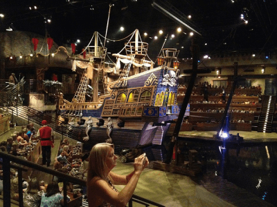 Pirates Voyage - Shows & Theaters 